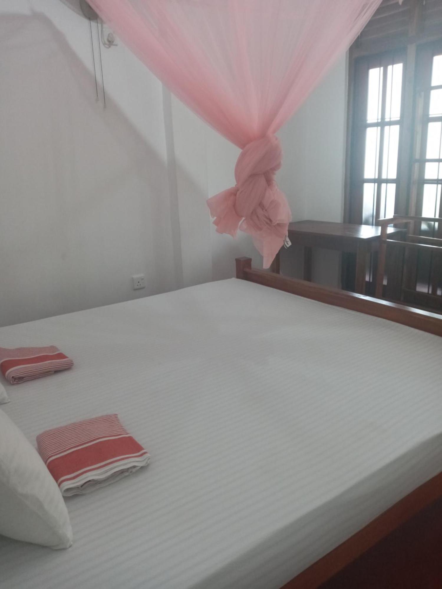 Pravindi Guest Home Mirissa Pokój zdjęcie